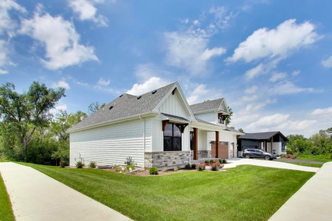 Tiny photo for 495 CORA Lane, St. Charles, IL 60174 (MLS # 12692514)