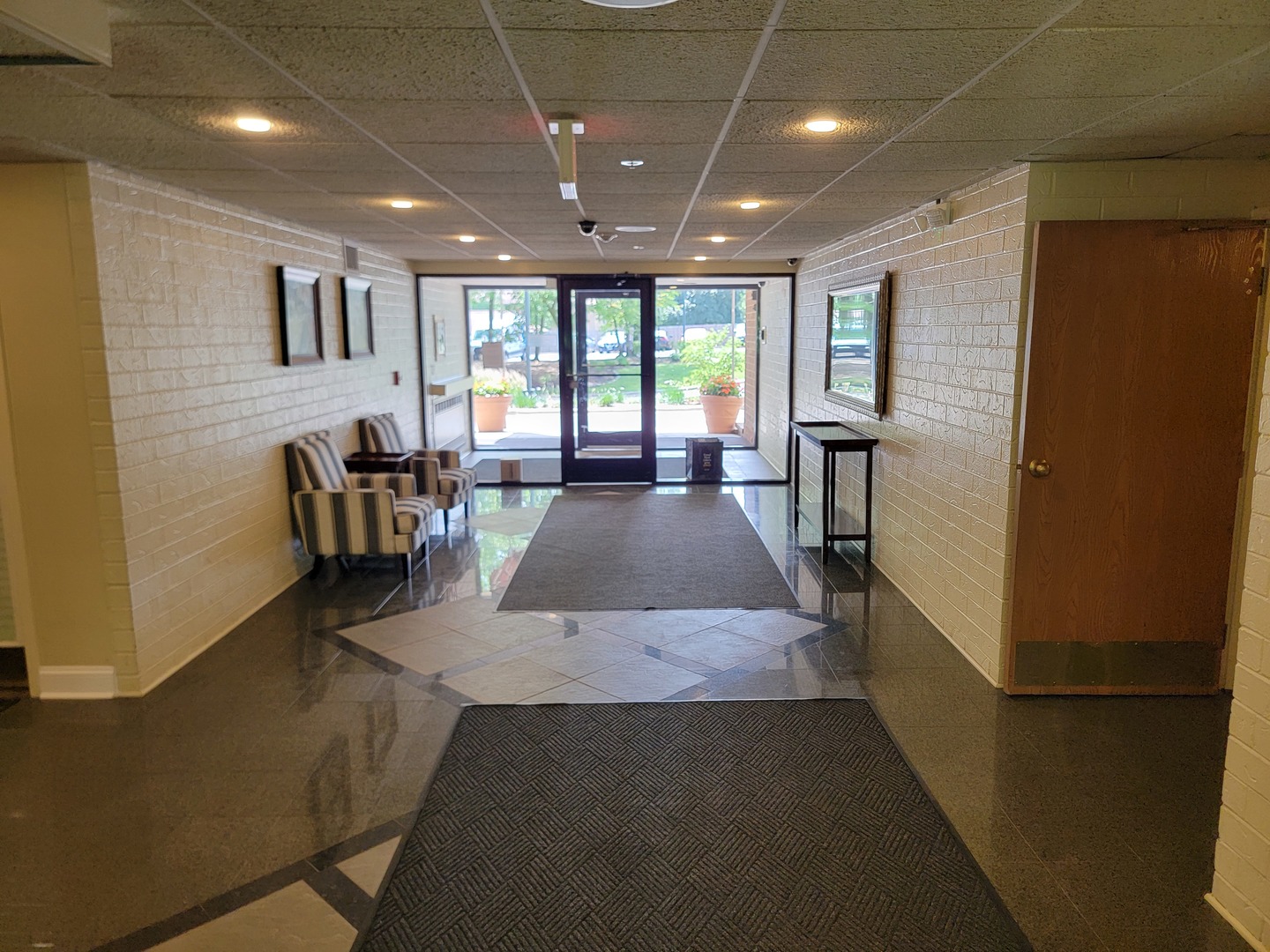1800 Huntington Boulevard AE507