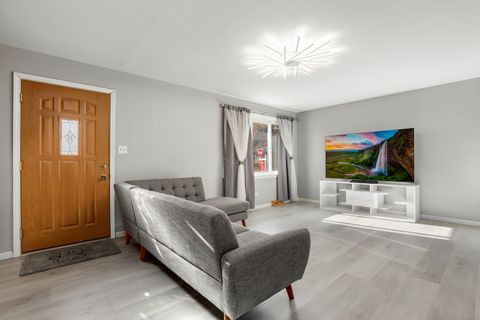 Tiny photo for 11551 S Komensky Avenue, Alsip, IL 60803 (MLS # 12533572)