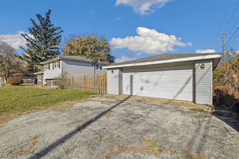 Tiny photo for 11551 S Komensky Avenue, Alsip, IL 60803 (MLS # 12533572)
