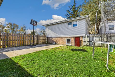 Tiny photo for 11551 S Komensky Avenue, Alsip, IL 60803 (MLS # 12533572)