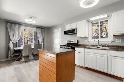 Tiny photo for 11551 S Komensky Avenue, Alsip, IL 60803 (MLS # 12533572)