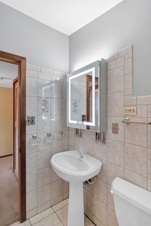 Tiny photo for 1505 S Stewart Avenue, Lombard, IL 60148 (MLS # 12596832)