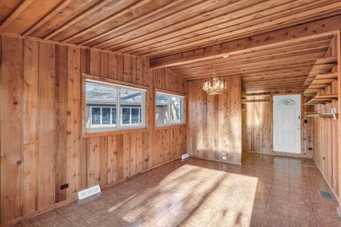 Tiny photo for 1505 S Stewart Avenue, Lombard, IL 60148 (MLS # 12596832)