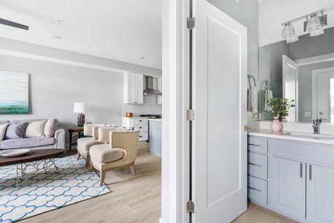 Tiny photo for 504 Lyman Avenue #201, Oak Park, IL 60304 (MLS # 12524160)