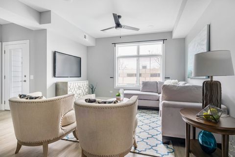 Tiny photo for 504 Lyman Avenue #201, Oak Park, IL 60304 (MLS # 12524160)