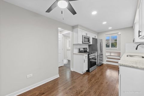 Tiny photo for 5005 N Avers Avenue, Chicago, IL 60625 (MLS # 12537754)