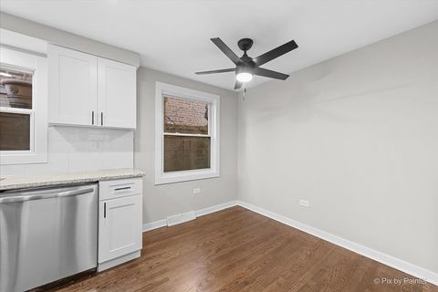 Tiny photo for 5005 N Avers Avenue, Chicago, IL 60625 (MLS # 12537754)
