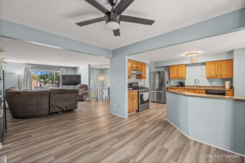 Tiny photo for 418 N Regal Court, Addison, IL 60101 (MLS # 12790140)