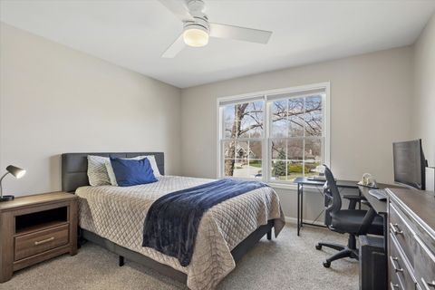 Tiny photo for 808 Wedgewood Drive, Crystal Lake, IL 60014 (MLS # 12609576)