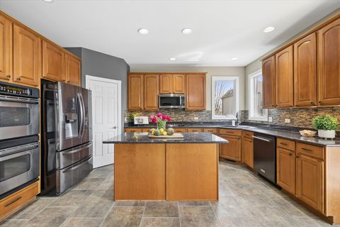 Tiny photo for 808 Wedgewood Drive, Crystal Lake, IL 60014 (MLS # 12609576)