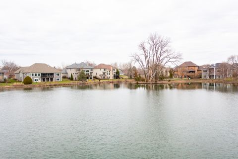 Tiny photo for 808 Wedgewood Drive, Crystal Lake, IL 60014 (MLS # 12609576)