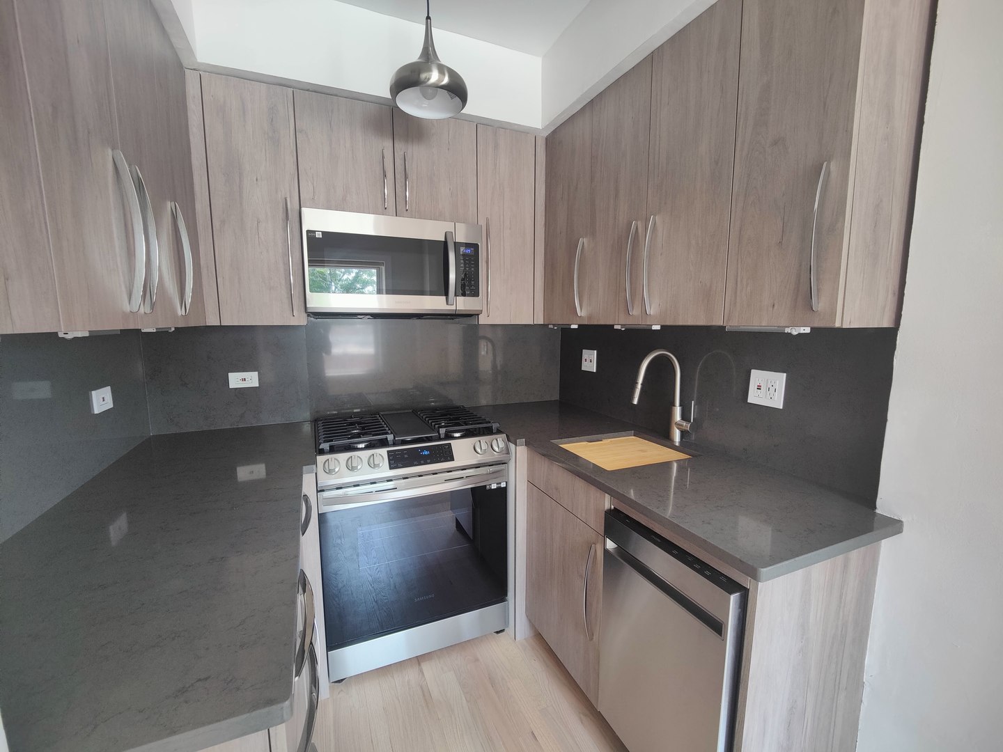 5135 S Kenwood Avenue 501