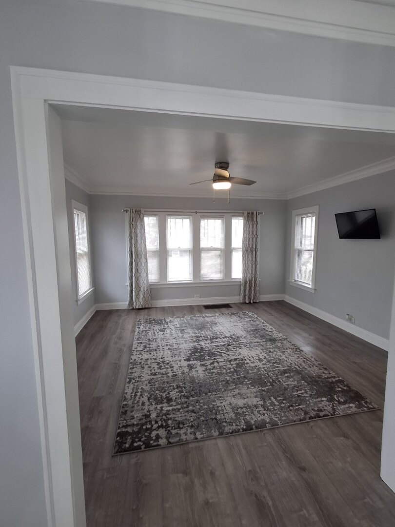 11531 S Stewart Avenue