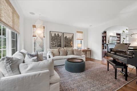 Tiny photo for 9550 Central Park Avenue, Evanston, IL 60203 (MLS # 12678839)
