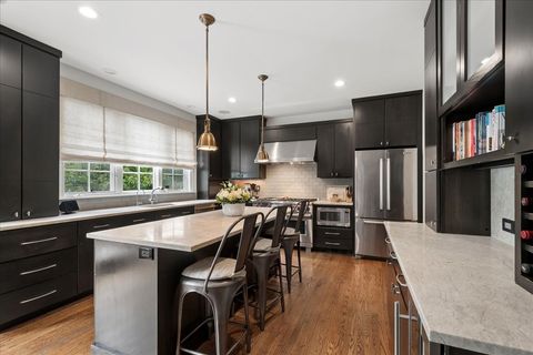Tiny photo for 9550 Central Park Avenue, Evanston, IL 60203 (MLS # 12678839)
