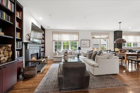 Tiny photo for 9550 Central Park Avenue, Evanston, IL 60203 (MLS # 12678839)