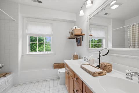 Tiny photo for 9550 Central Park Avenue, Evanston, IL 60203 (MLS # 12678839)