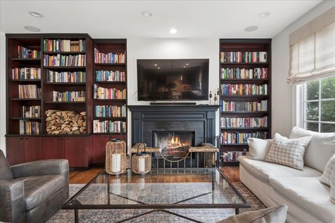 Tiny photo for 9550 Central Park Avenue, Evanston, IL 60203 (MLS # 12678839)