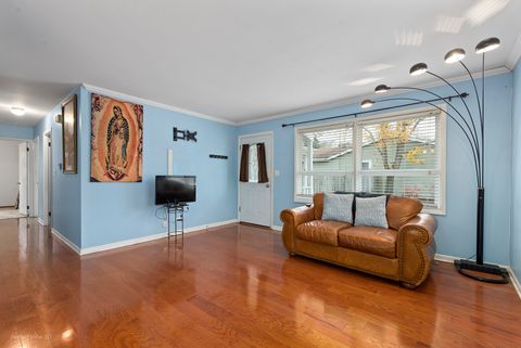 Tiny photo for 18596 W Karen Lane, Gurnee, IL 60031 (MLS # 12518950)