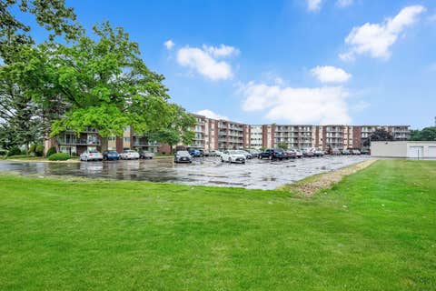 Tiny photo for 2900 MAPLE Avenue #4A, Downers Grove, IL 60515 (MLS # 12662783)