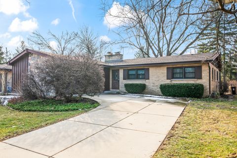 407 E Berkshire Lane Mount Prospect IL 60056