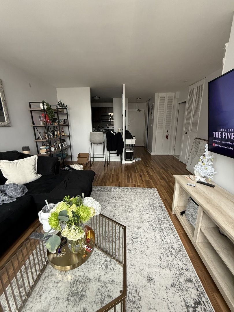 4250 N Marine Drive 1232