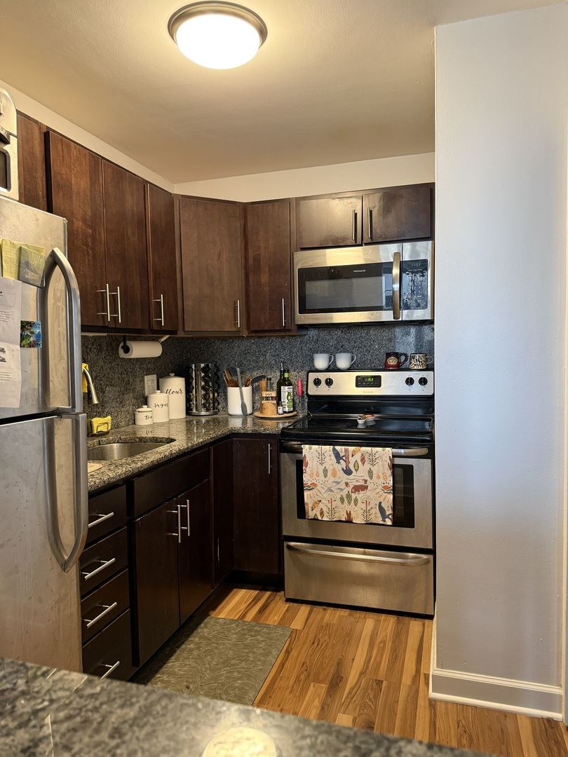 4250 N Marine Drive 1232