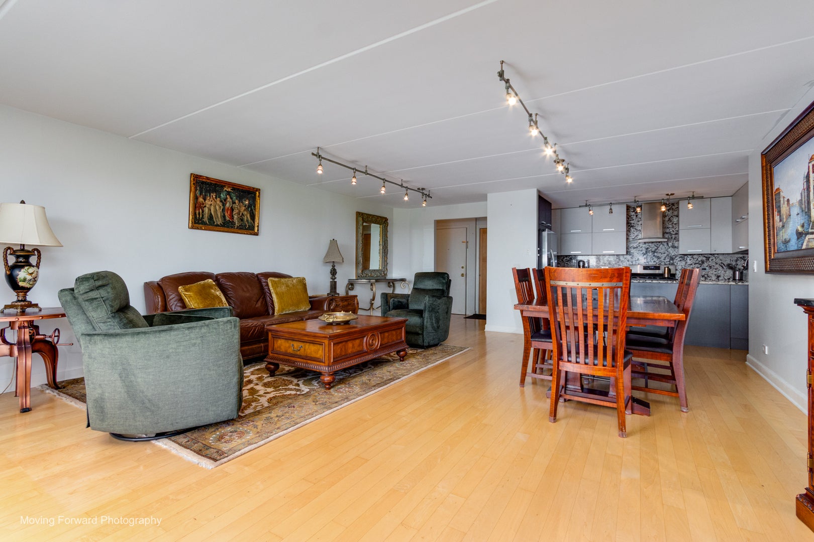 8540 W Foster Avenue 503