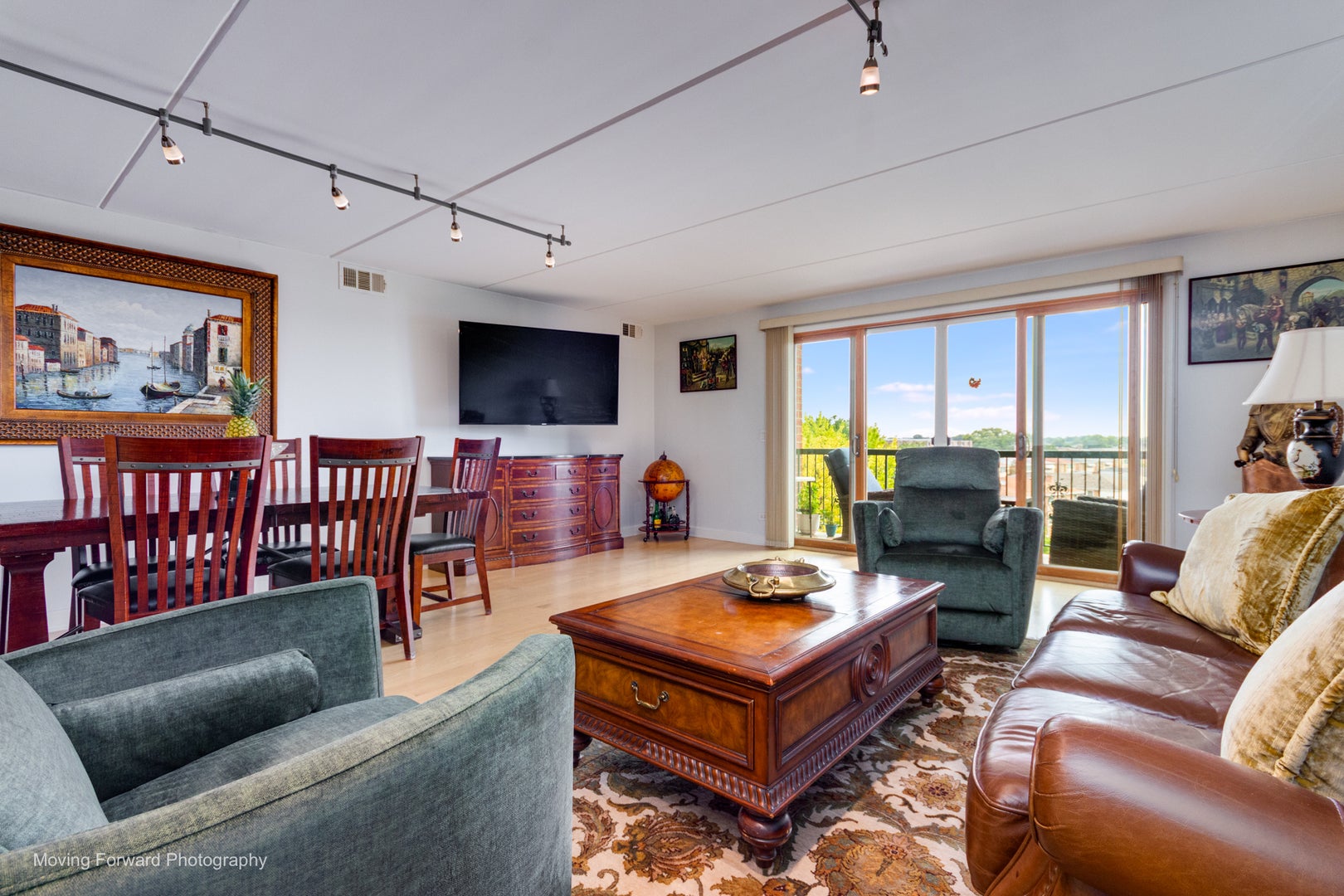 8540 W Foster Avenue 503