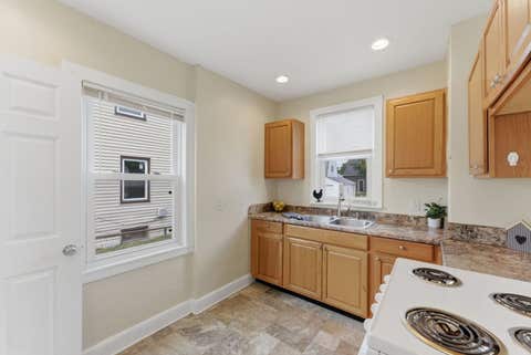 Tiny photo for 313 S Thornwood Avenue, Davenport, IA 52802 (MLS # 12670729)