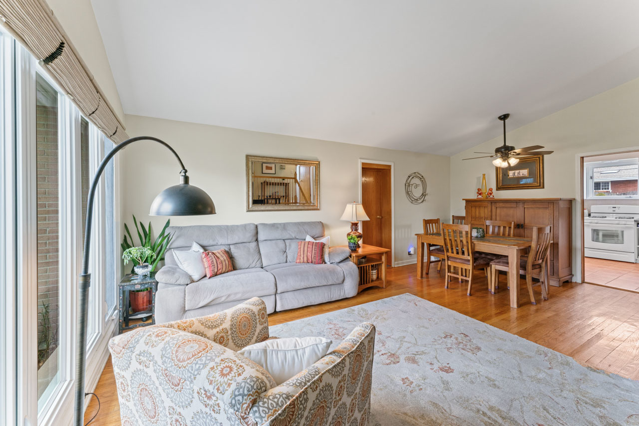 212 Valerie Court