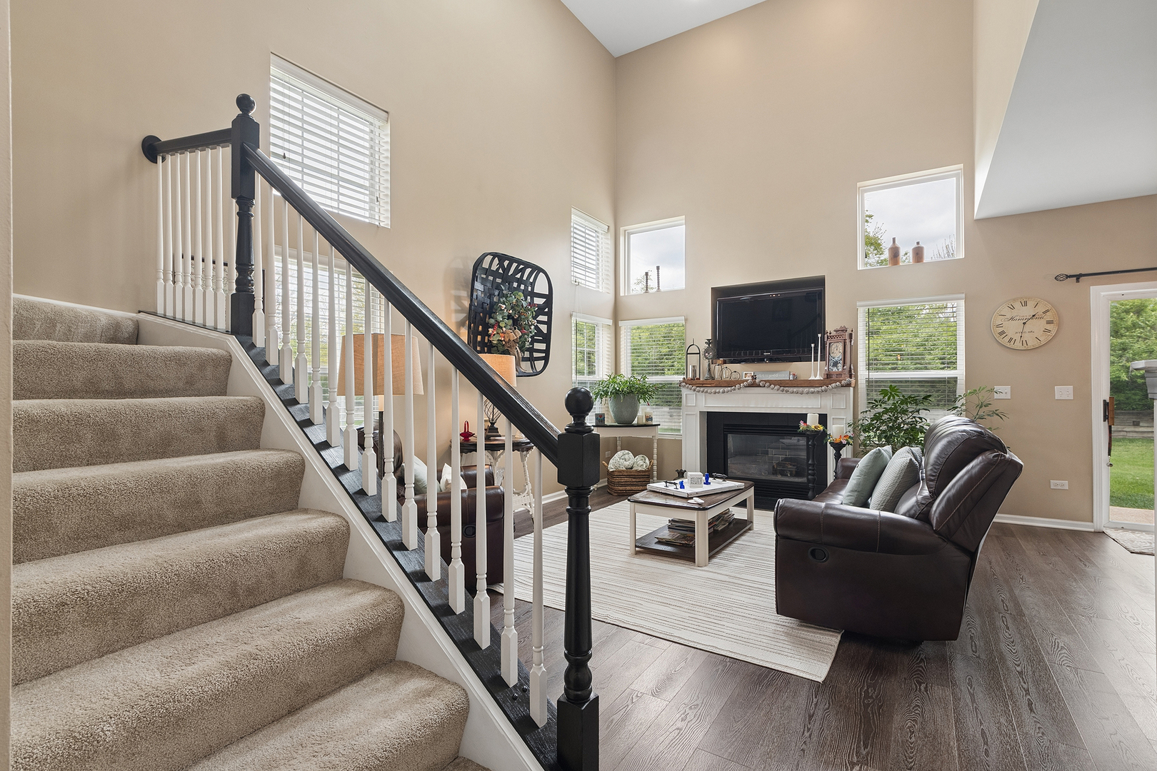 Properties 1 14910 W Victoria Crossing 0