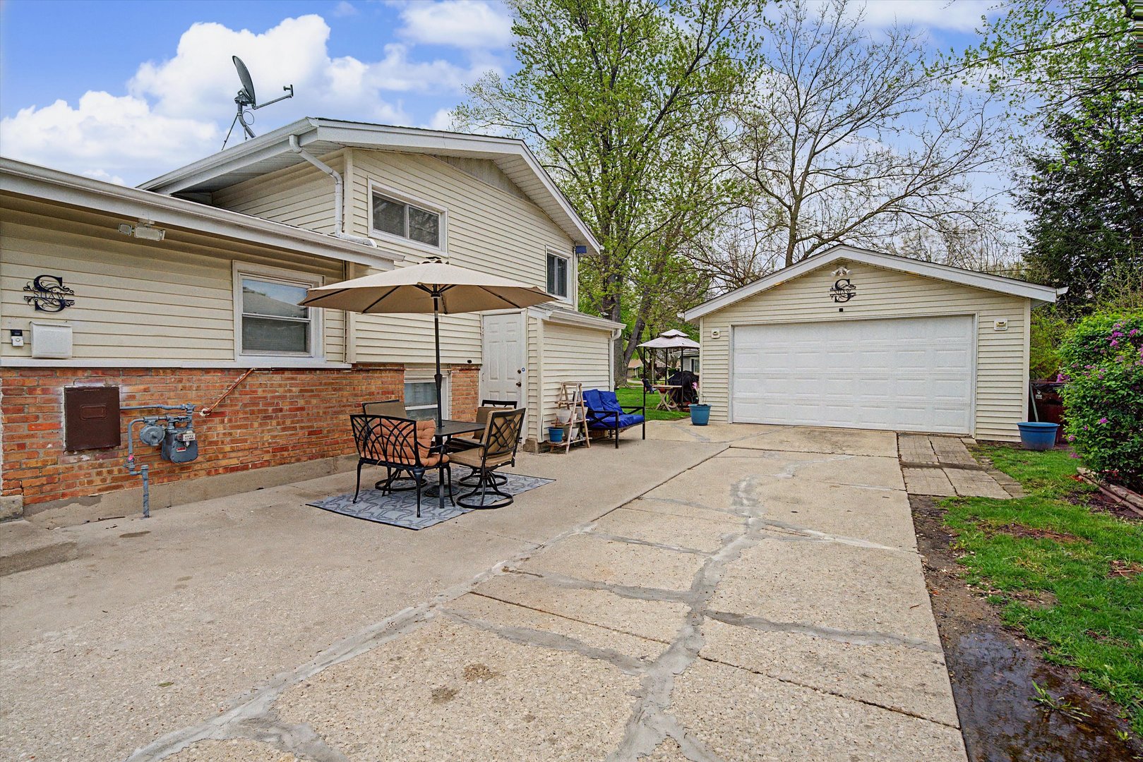 103 Willow Street