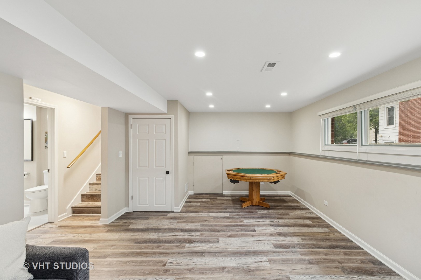 Palatine, Illinois 60067, United States, 4 Bedrooms Bedrooms, ,2 BathroomsBathrooms,Residential,Active,229224