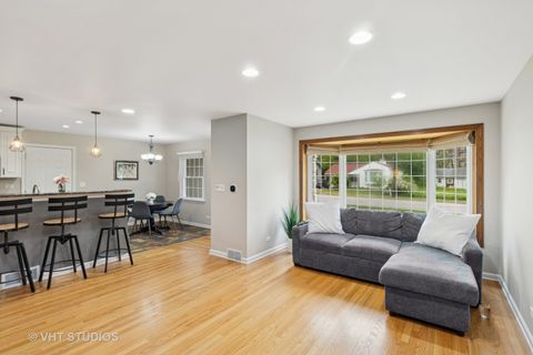 Tiny photo for 123 N Cedar Street, Palatine, IL 60067 (MLS # 12388954)