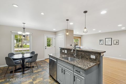 Tiny photo for 123 N Cedar Street, Palatine, IL 60067 (MLS # 12388954)