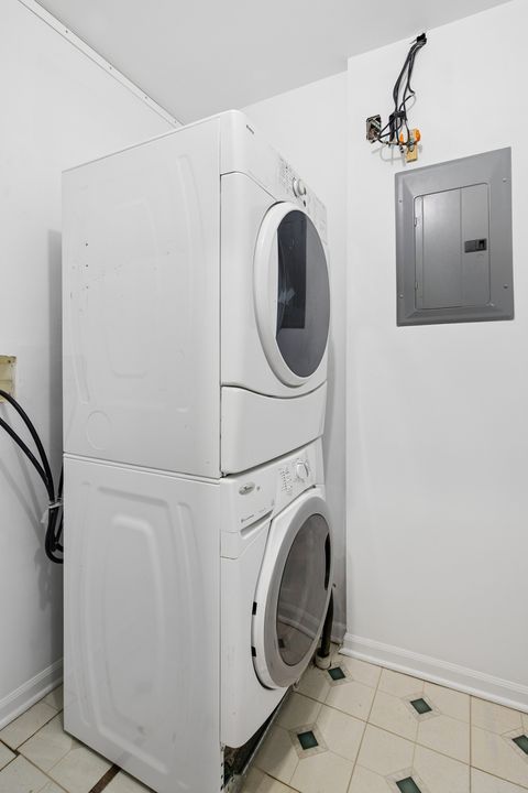Tiny photo for 1313 W Pratt Boulevard #2W, Chicago, IL 60626 (MLS # 12587646)