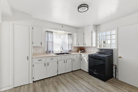 Tiny photo for 1659 33rd St, Moline, IL 61265 (MLS # 12602548)