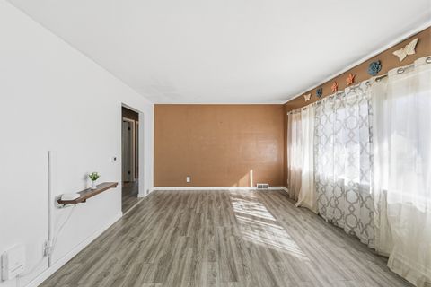 Tiny photo for 1659 33rd St, Moline, IL 61265 (MLS # 12602548)