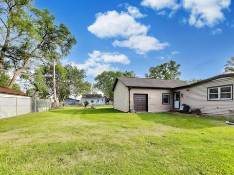 Tiny photo for 2516 Bittersweet Avenue, Holiday Hills, IL 60051 (MLS # 12664294)
