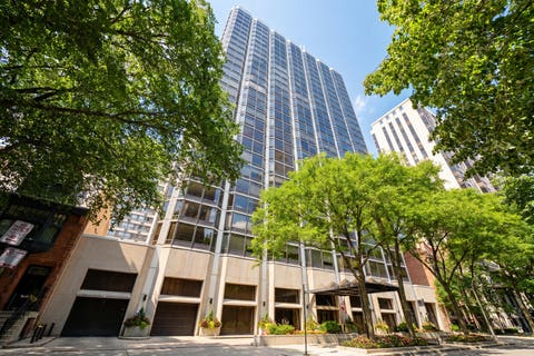 Photo of 50 E BELLEVUE Place #2601, Chicago, IL 60611 (MLS # 12688387)