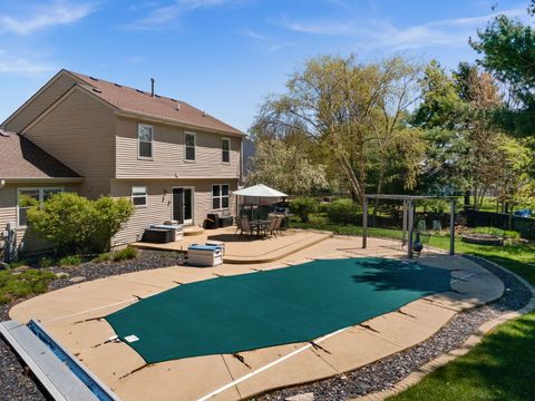 Tiny photo for 542 Waterford Drive, Oswego, IL 60543 (MLS # 12625634)