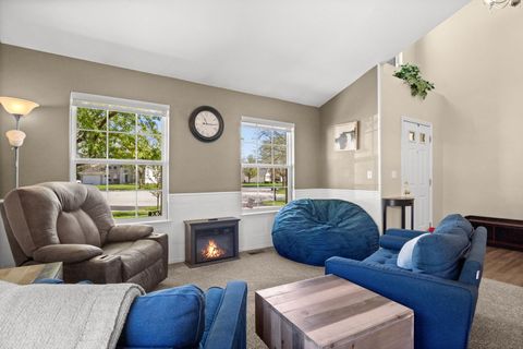 Tiny photo for 542 Waterford Drive, Oswego, IL 60543 (MLS # 12625634)