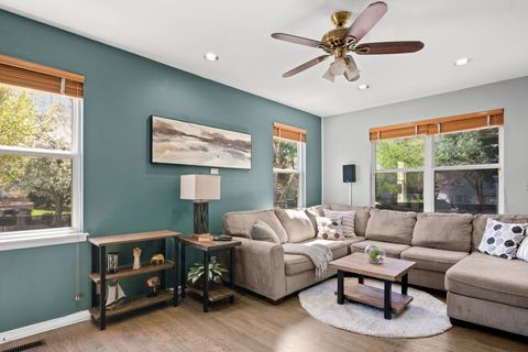 Tiny photo for 542 Waterford Drive, Oswego, IL 60543 (MLS # 12625634)