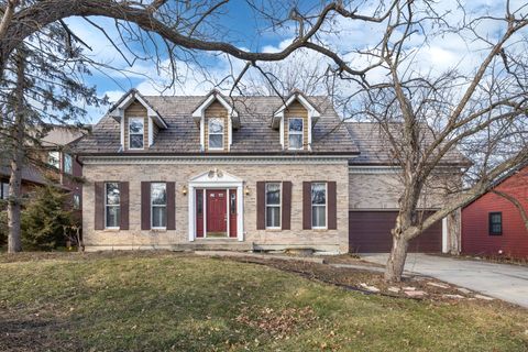 856 Bemis Road Glen Ellyn IL 60137