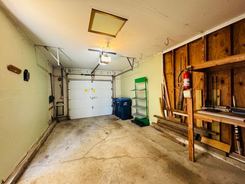 Tiny photo for 923 Daniels Court, Schaumburg, IL 60194 (MLS # 12623348)