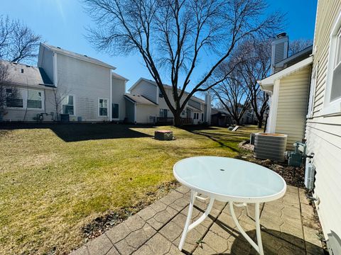 Tiny photo for 923 Daniels Court, Schaumburg, IL 60194 (MLS # 12623348)