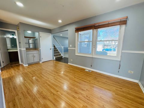 Tiny photo for 923 Daniels Court, Schaumburg, IL 60194 (MLS # 12623348)