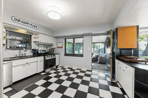 Tiny photo for 326 DWIGHT Avenue, Joliet, IL 60436 (MLS # 12465388)